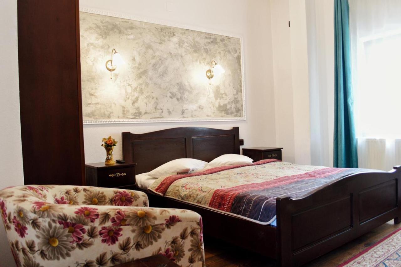 Pensiunea Casa Rica Călimăneşti Dış mekan fotoğraf