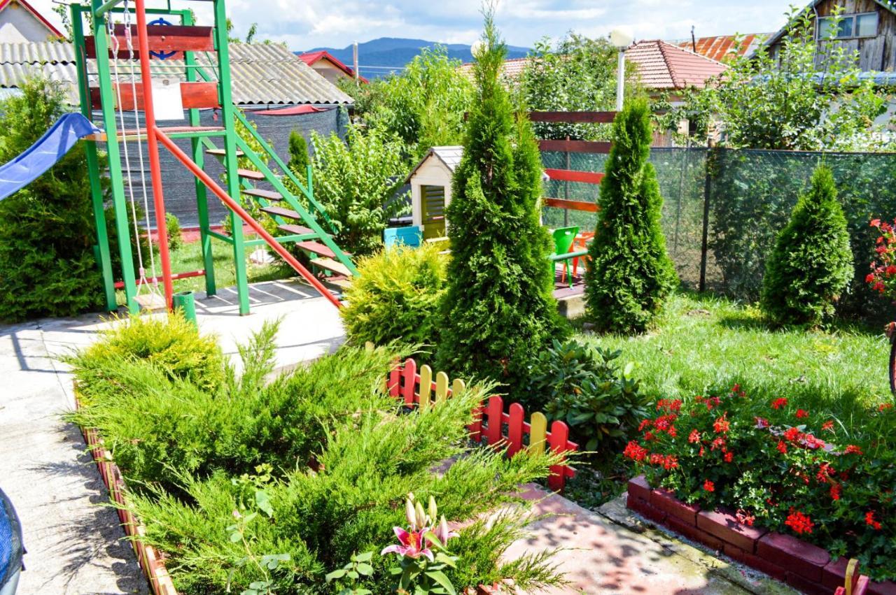 Pensiunea Casa Rica Călimăneşti Dış mekan fotoğraf