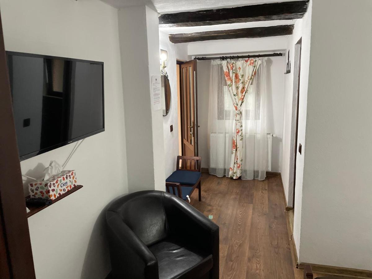 Pensiunea Casa Rica Călimăneşti Dış mekan fotoğraf