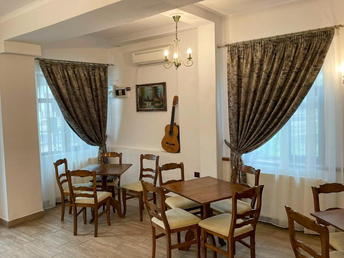Pensiunea Casa Rica Călimăneşti Dış mekan fotoğraf