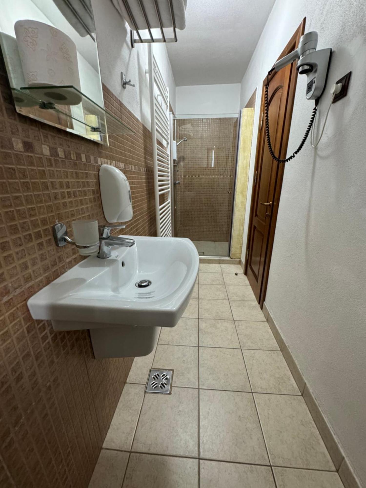 Pensiunea Casa Rica Călimăneşti Dış mekan fotoğraf